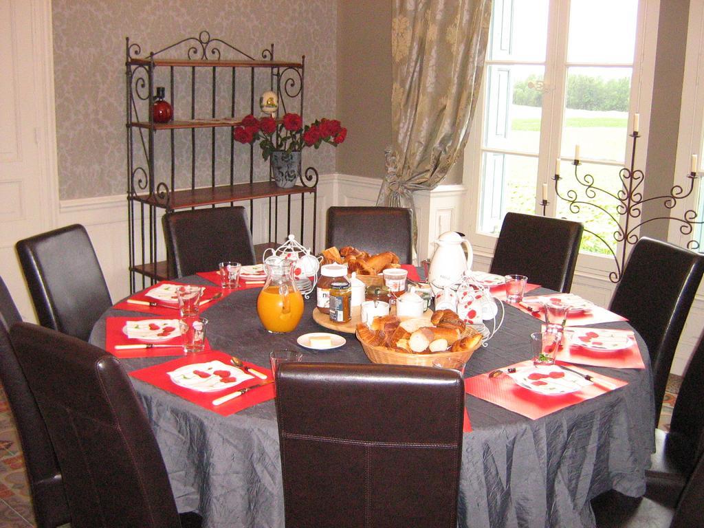 Chateau Coquelicot Souilhanels Buitenkant foto